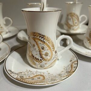 Elegant Gold Paisley Tea Set